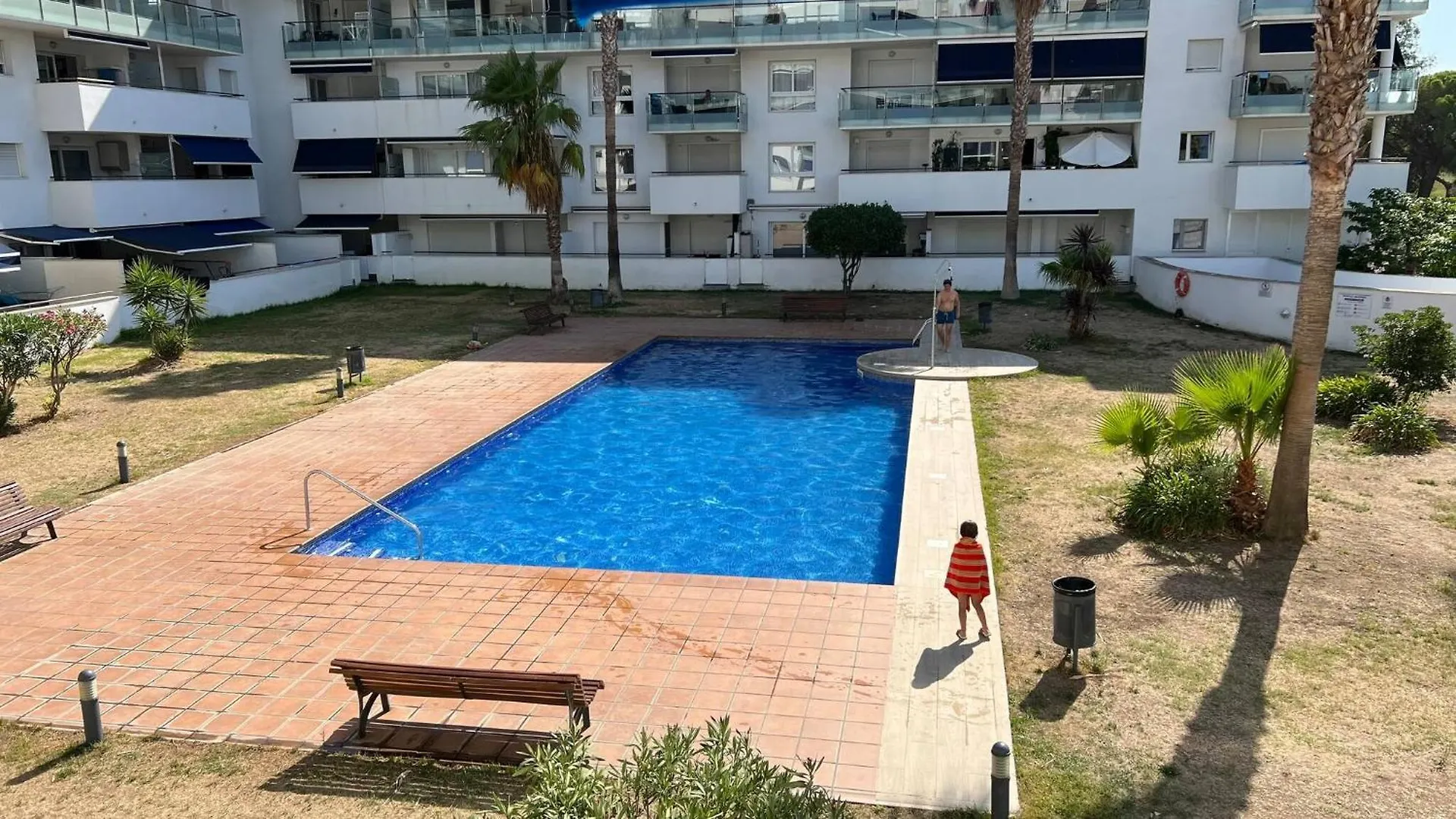 Bonito Apartamento Con Parking Y Piscina En Roses 0*,  Spain